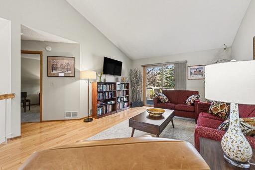 938 Winterberry Drive, Saint Paul, MN 55125