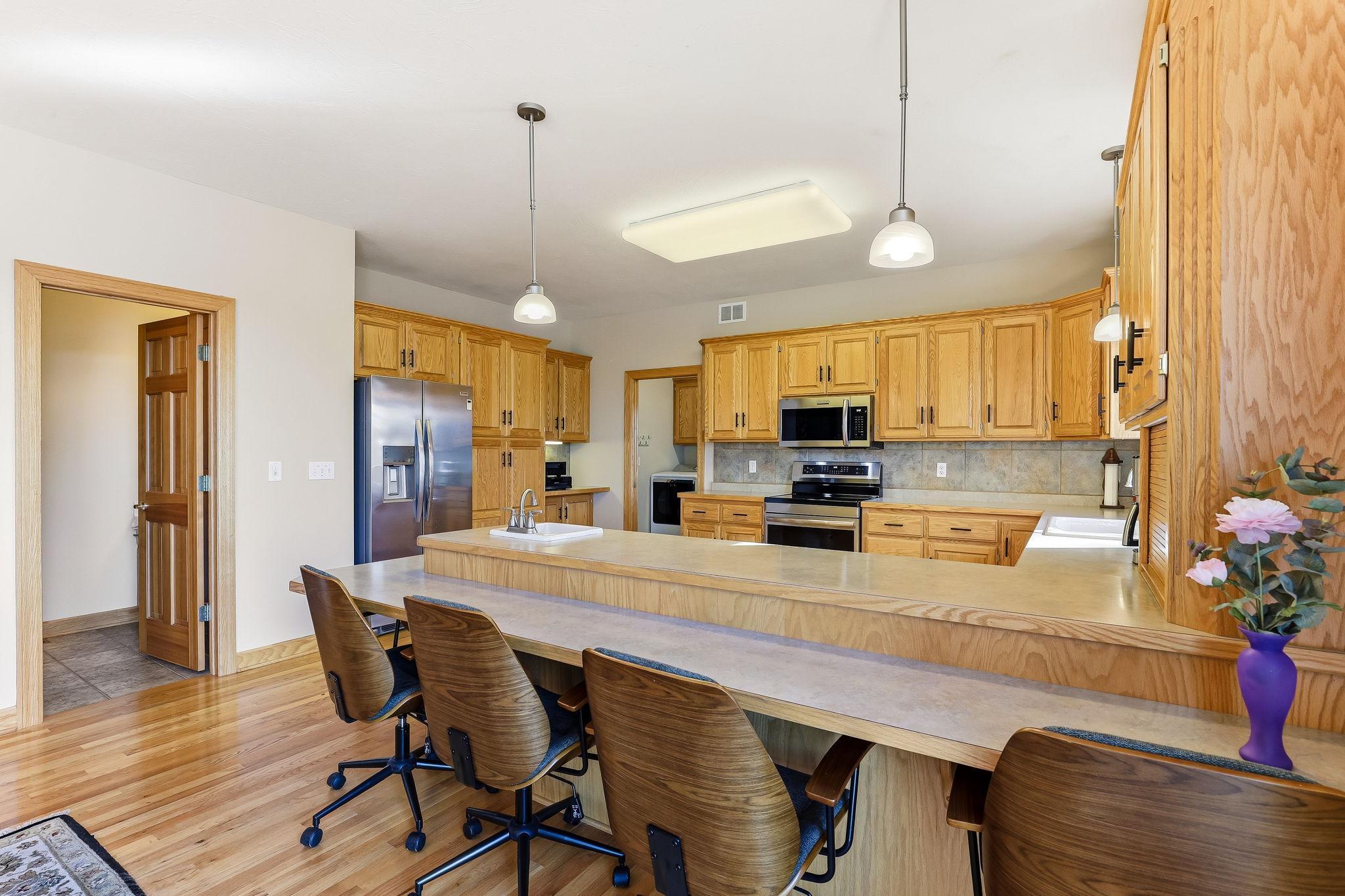 Lower-counter eating space designed for relaxed, everyday dining.