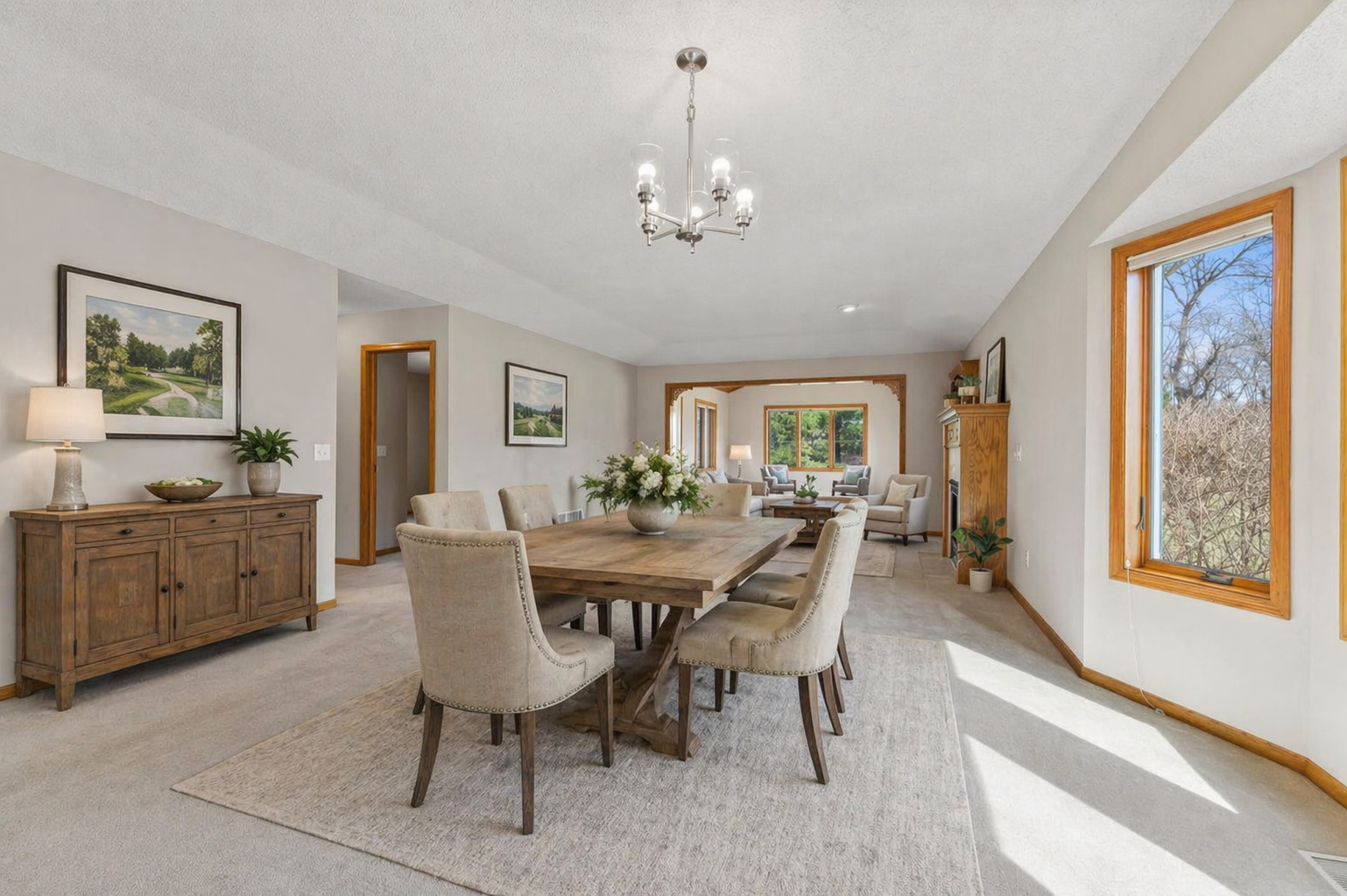 Image has been virtually staged.