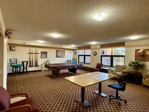 Recreation room (3rd floor)