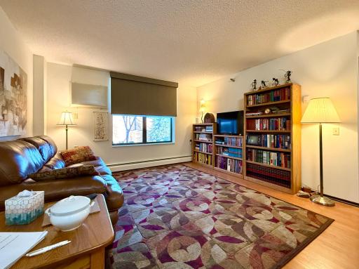 7600 Golden Valley Rd #305