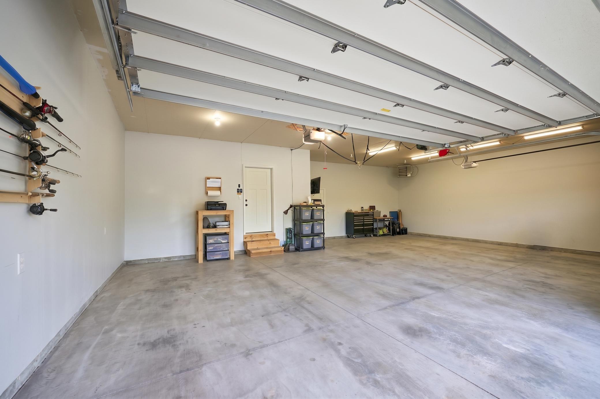 Garage.jpg