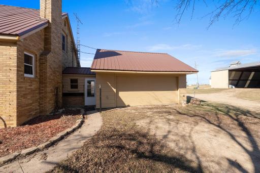 886 141st Street, Pipestone, MN 56164