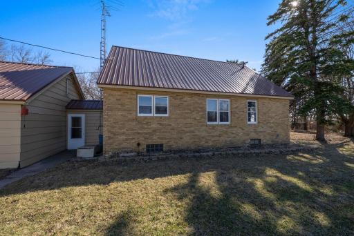 886 141st Street, Pipestone, MN 56164