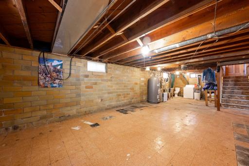 886 141st Street, Pipestone, MN 56164