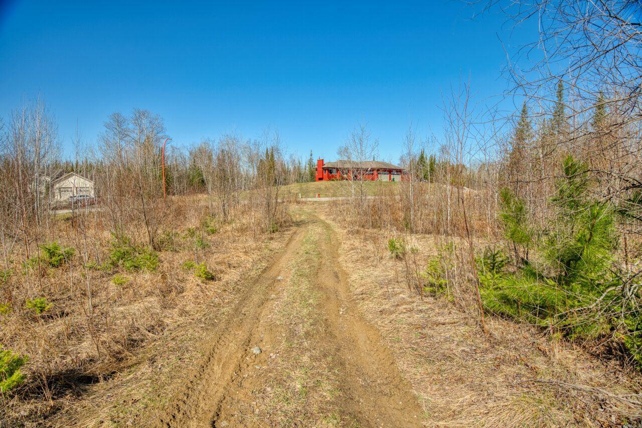 _JLF8574_hdr.jpg