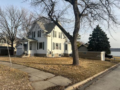 719 S Oak Street, Lake City, MN 55041