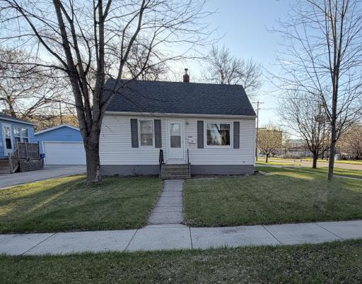 1630 14th Street S, Fargo, ND 58103