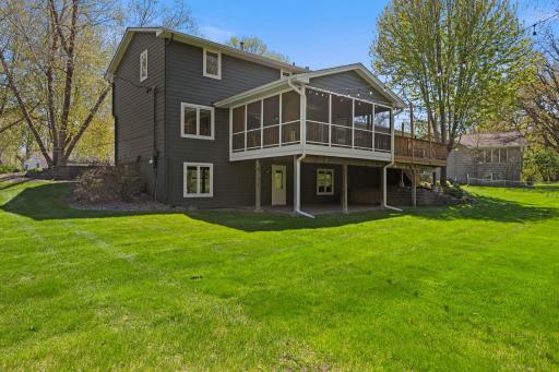 18420 29th Avenue N, Plymouth, MN 55447