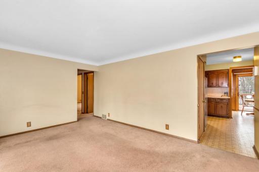 5318 Quebec Avenue N, Minneapolis, MN 55428