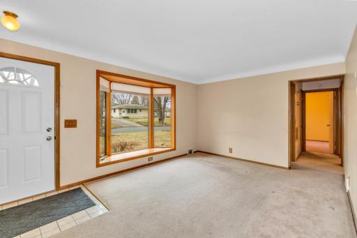 5318 Quebec Avenue N, Minneapolis, MN 55428