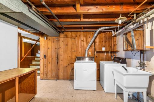 5318 Quebec Avenue N, Minneapolis, MN 55428