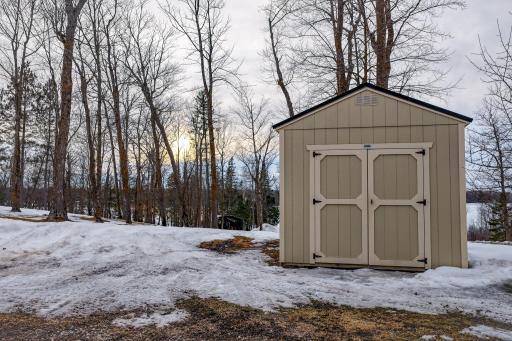 If you need just a little bit more outdoor space this shed is perfect