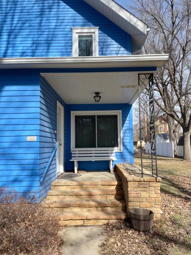 404 6th Avenue W, Lamberton, MN 56152