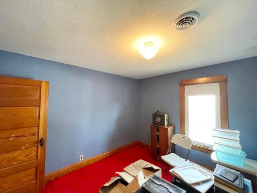 404 6th Avenue W, Lamberton, MN 56152