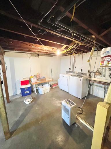 404 6th Avenue W, Lamberton, MN 56152