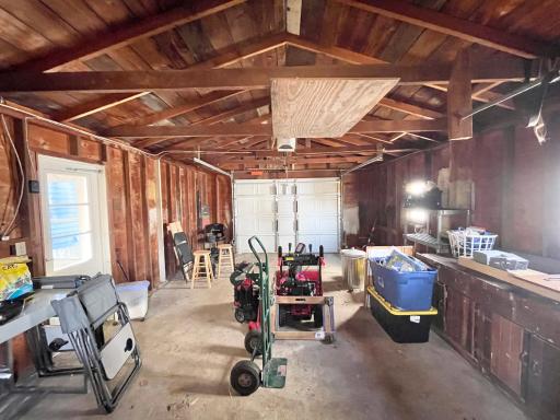 404 6th Avenue W, Lamberton, MN 56152