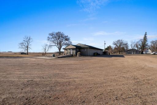 Ihlen, MN 56164