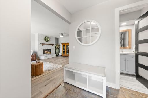 25 Walden Street, Burnsville, MN 55337