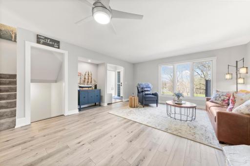 25 Walden Street, Burnsville, MN 55337