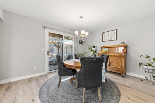 25 Walden Street, Burnsville, MN 55337
