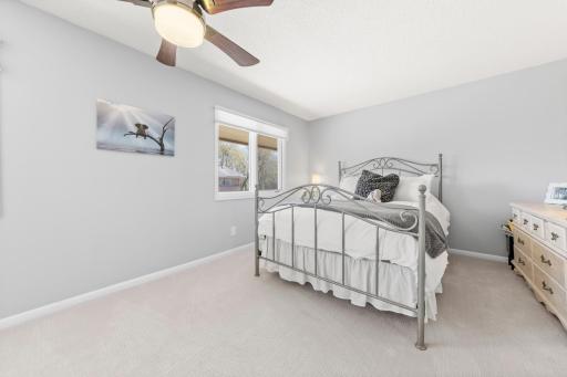 25 Walden Street, Burnsville, MN 55337