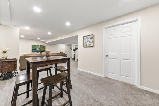 25 Walden Street, Burnsville, MN 55337