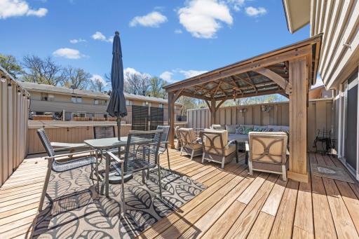 25 Walden Street, Burnsville, MN 55337