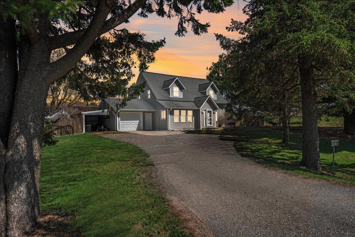 Pine treed lot and facing west this home has beautiful sunsets...