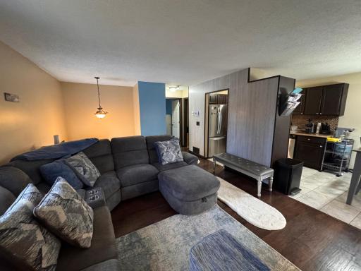 2431 112th Lane NW, Minneapolis, MN 55433