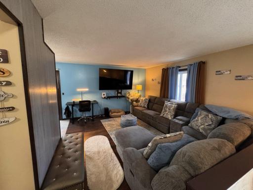 2431 112th Lane NW, Minneapolis, MN 55433