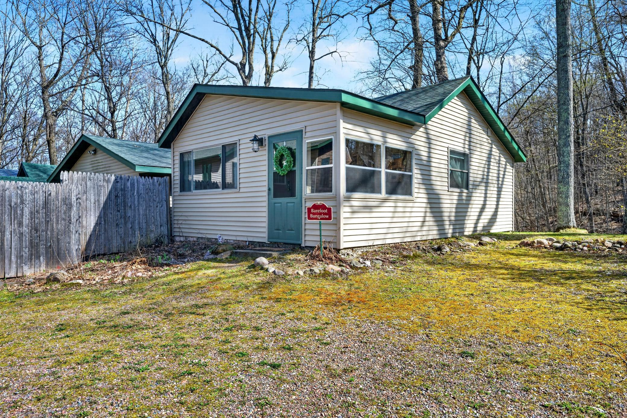 Barefoot Bungalow Cabin