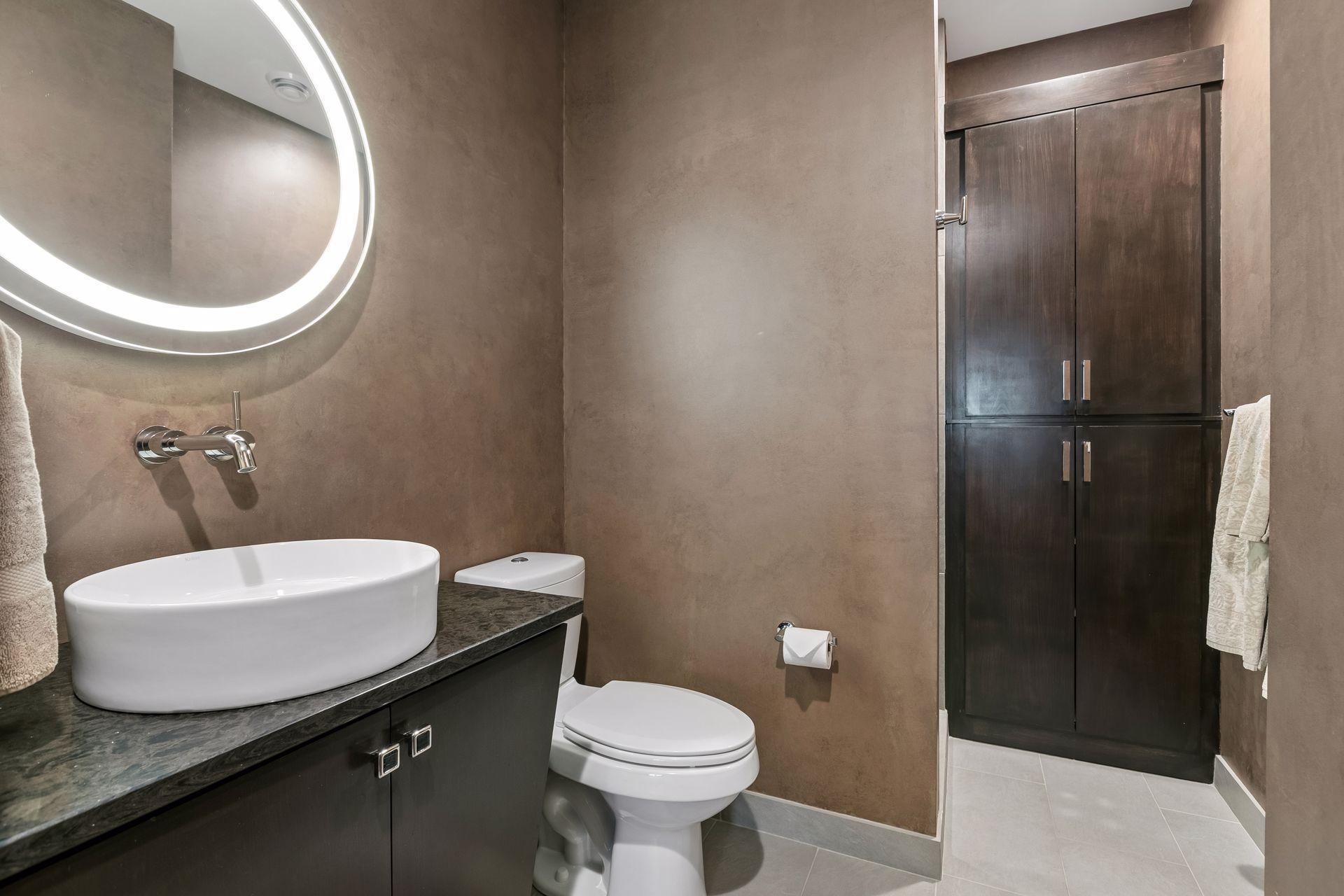 Lower level 3/4 bathroom