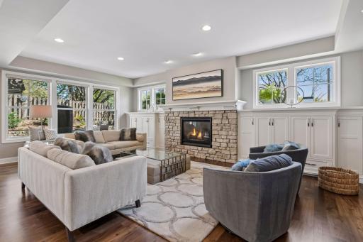 Comfortable main living area w/gas fireplace