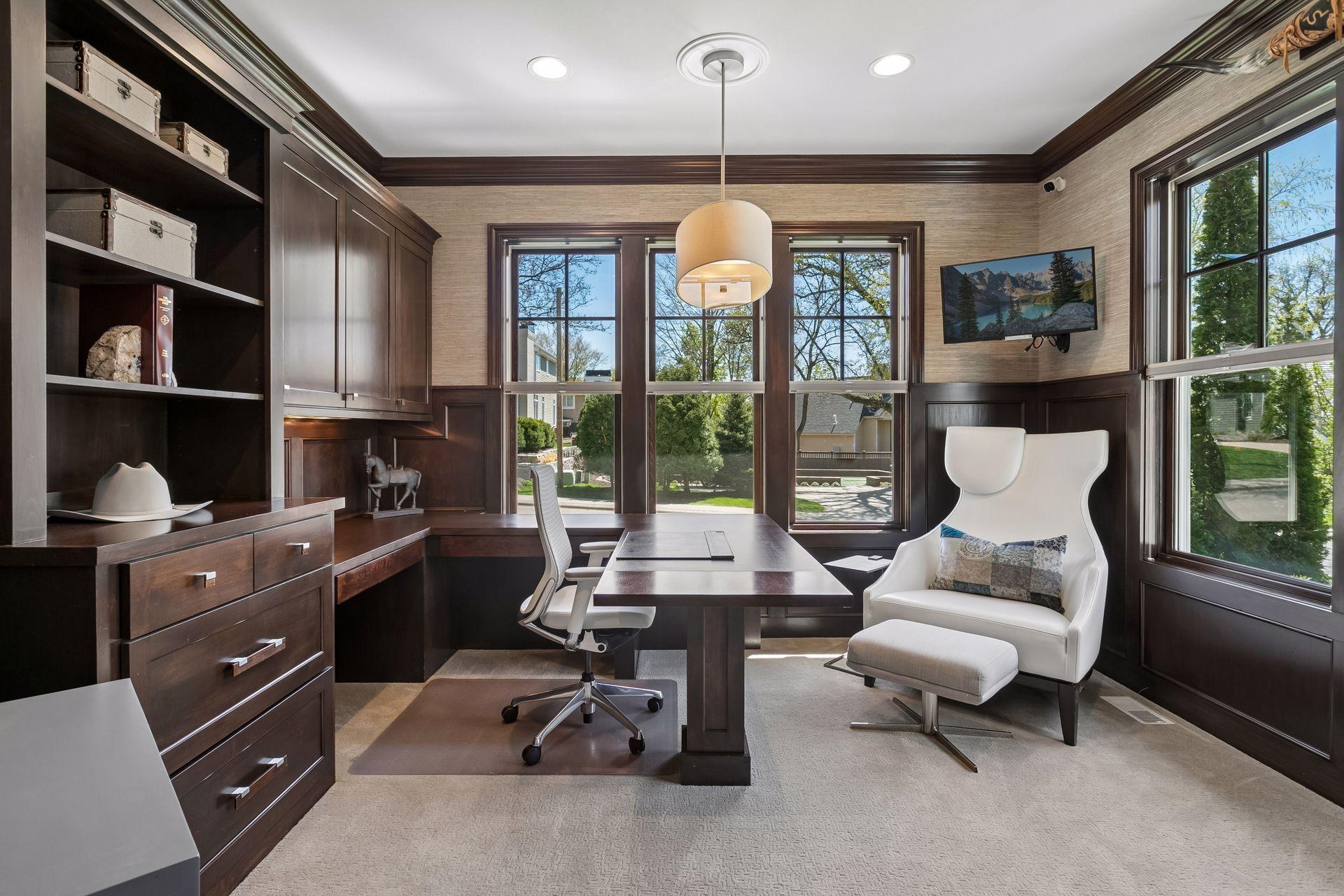 Main level library/office