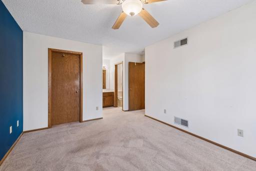 5301 Yorktown Lane N, Minneapolis, MN 55442