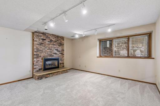 5301 Yorktown Lane N, Minneapolis, MN 55442