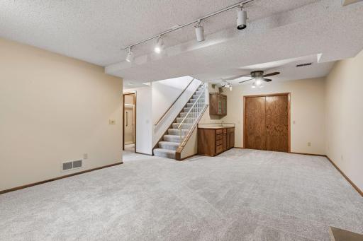 5301 Yorktown Lane N, Minneapolis, MN 55442