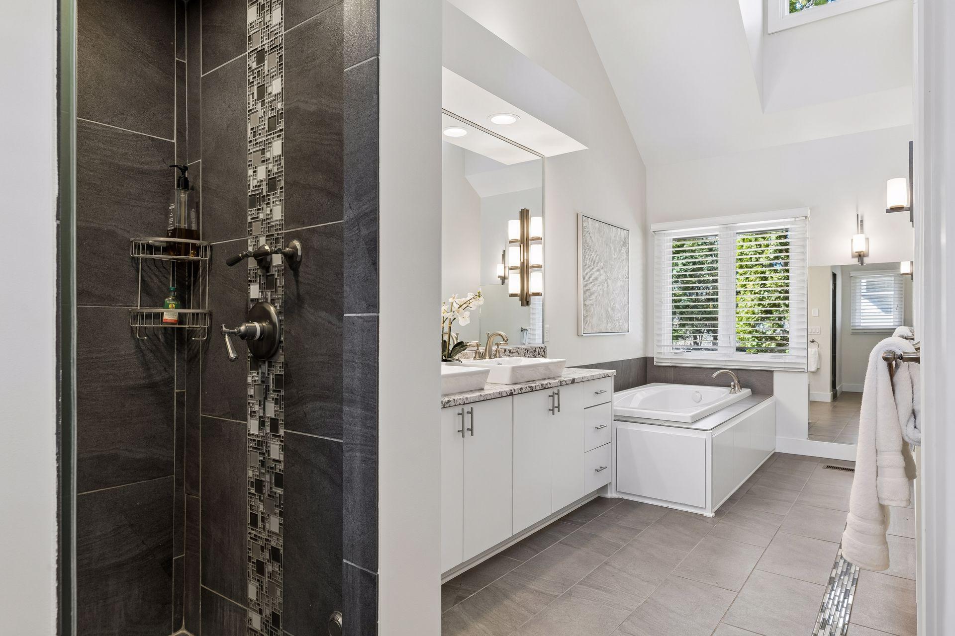 Vaulted Ceiling Owner Suite Bathroom