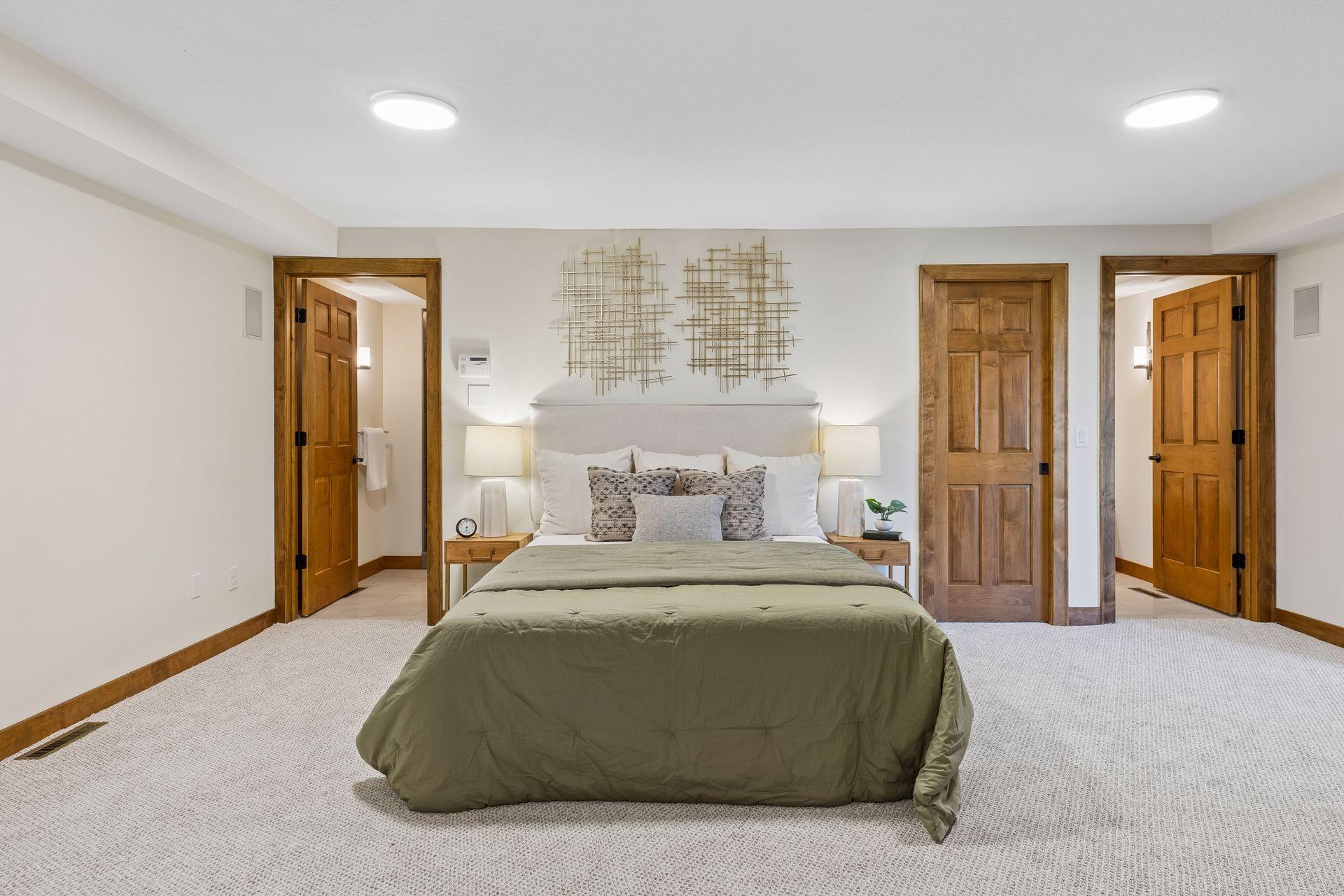 Private Suite w/ Pass-Through Full Bathroom & Walk-In Closet