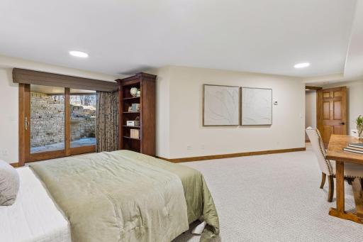 4812 W Sunnyslope Road, Minneapolis, MN 55424