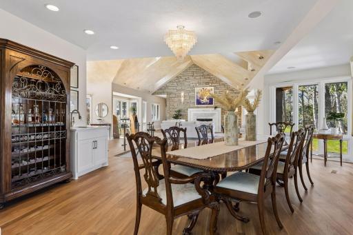 4812 W Sunnyslope Road, Minneapolis, MN 55424