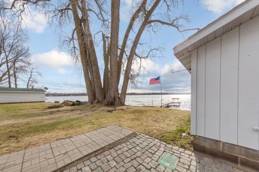 945 Reed Street N, Waterville, MN 56096