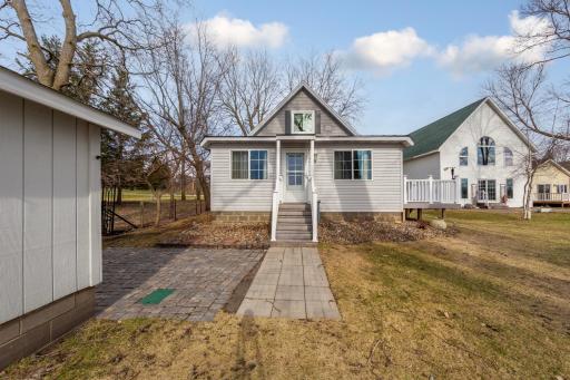 945 Reed Street N, Waterville, MN 56096