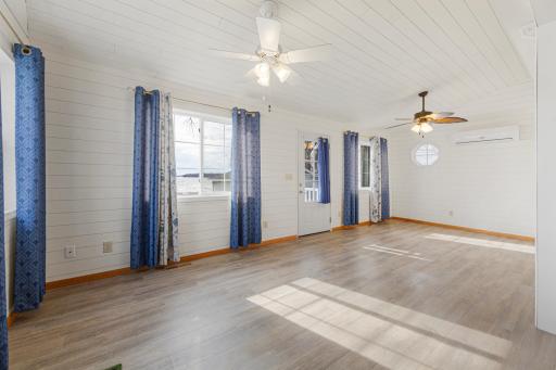 945 Reed Street N, Waterville, MN 56096