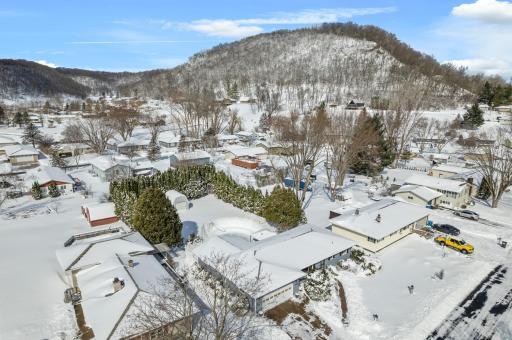 244 Edgeview Drive, Rollingstone, MN 55969