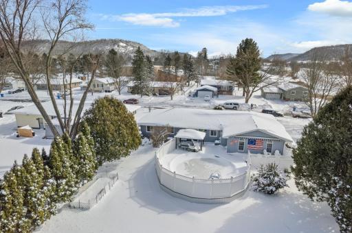 244 Edgeview Drive, Rollingstone, MN 55969