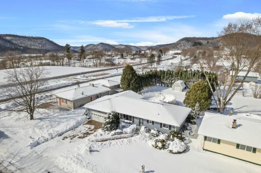 244 Edgeview Drive, Rollingstone, MN 55969