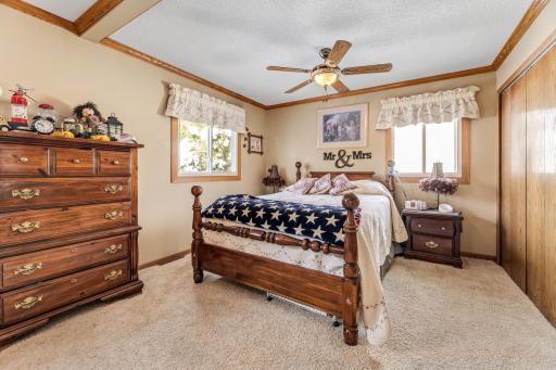 244 Edgeview Drive, Rollingstone, MN 55969