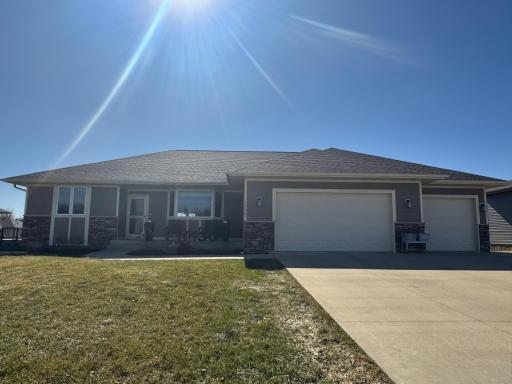 1755 Wood Duck Lane NE, Owatonna, MN 55060